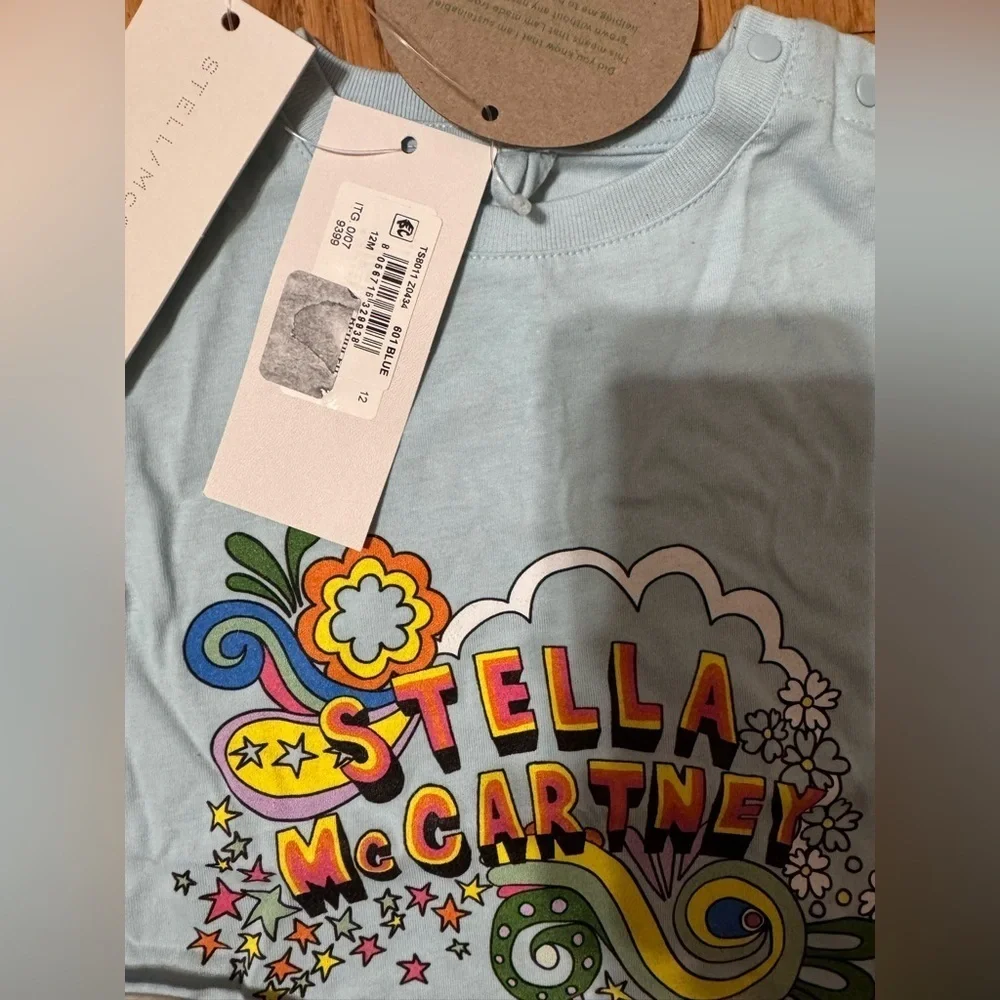 Stella McCartney Girl's Tee with Stella Logo Love to Dream Print